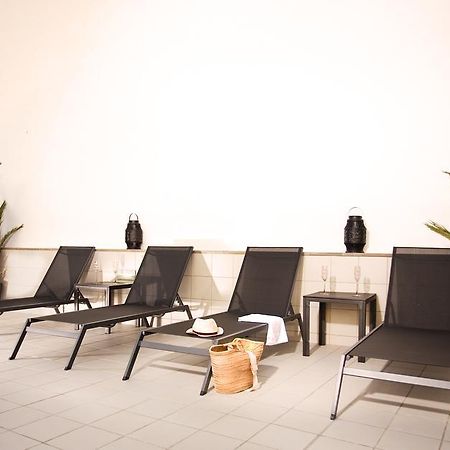 דירות מאלגה Urbanliving Fajardo מראה חיצוני תמונה