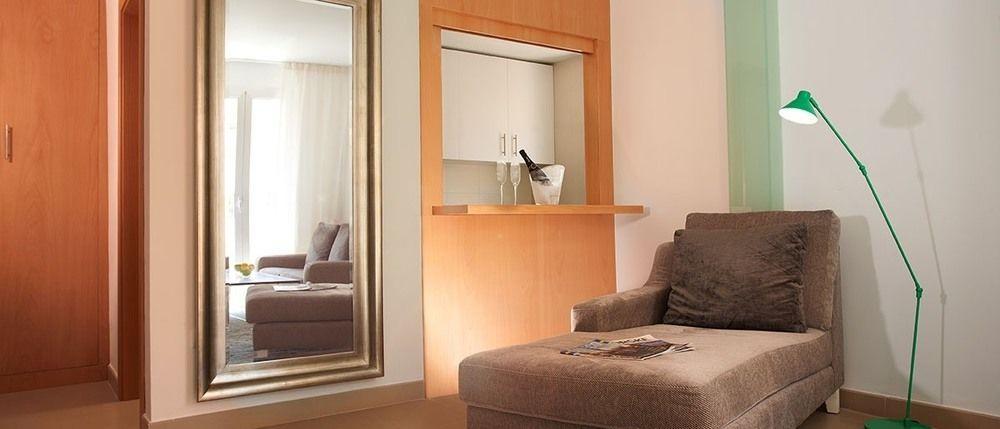 דירות מאלגה Urbanliving Fajardo מראה חיצוני תמונה