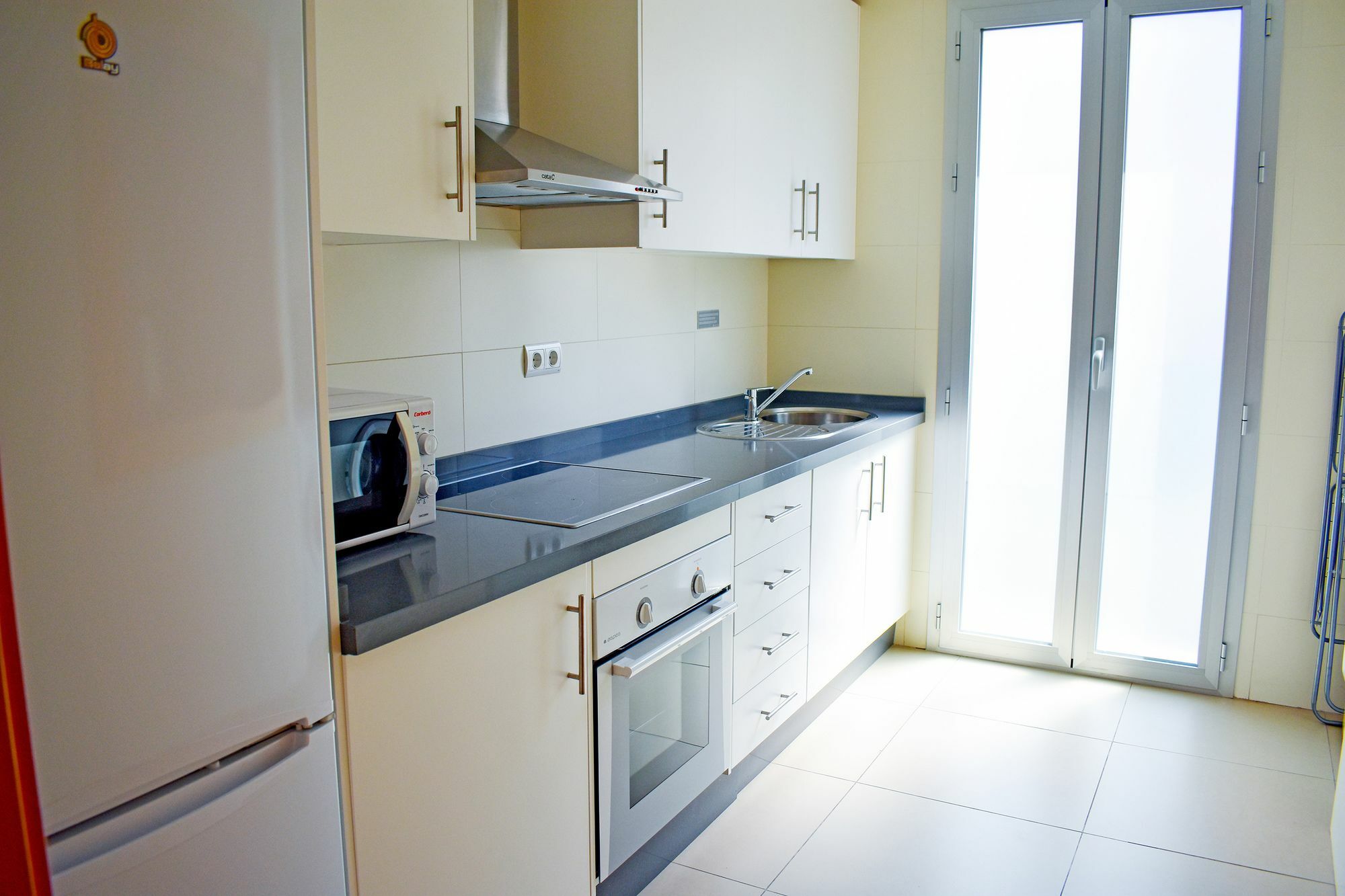 דירות מאלגה Urbanliving Fajardo מראה חיצוני תמונה